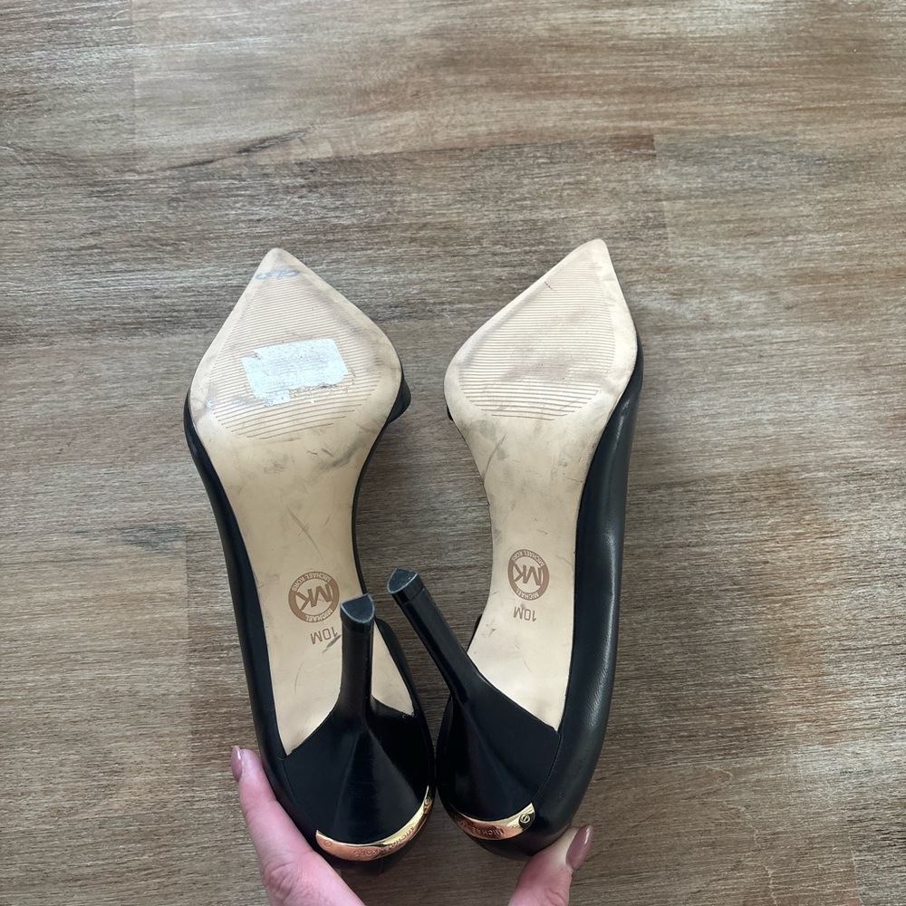 MICHAEL Michael Kors Black Pointed-Toe Leather Pumps with Slim Heel - Picture 3 of 3